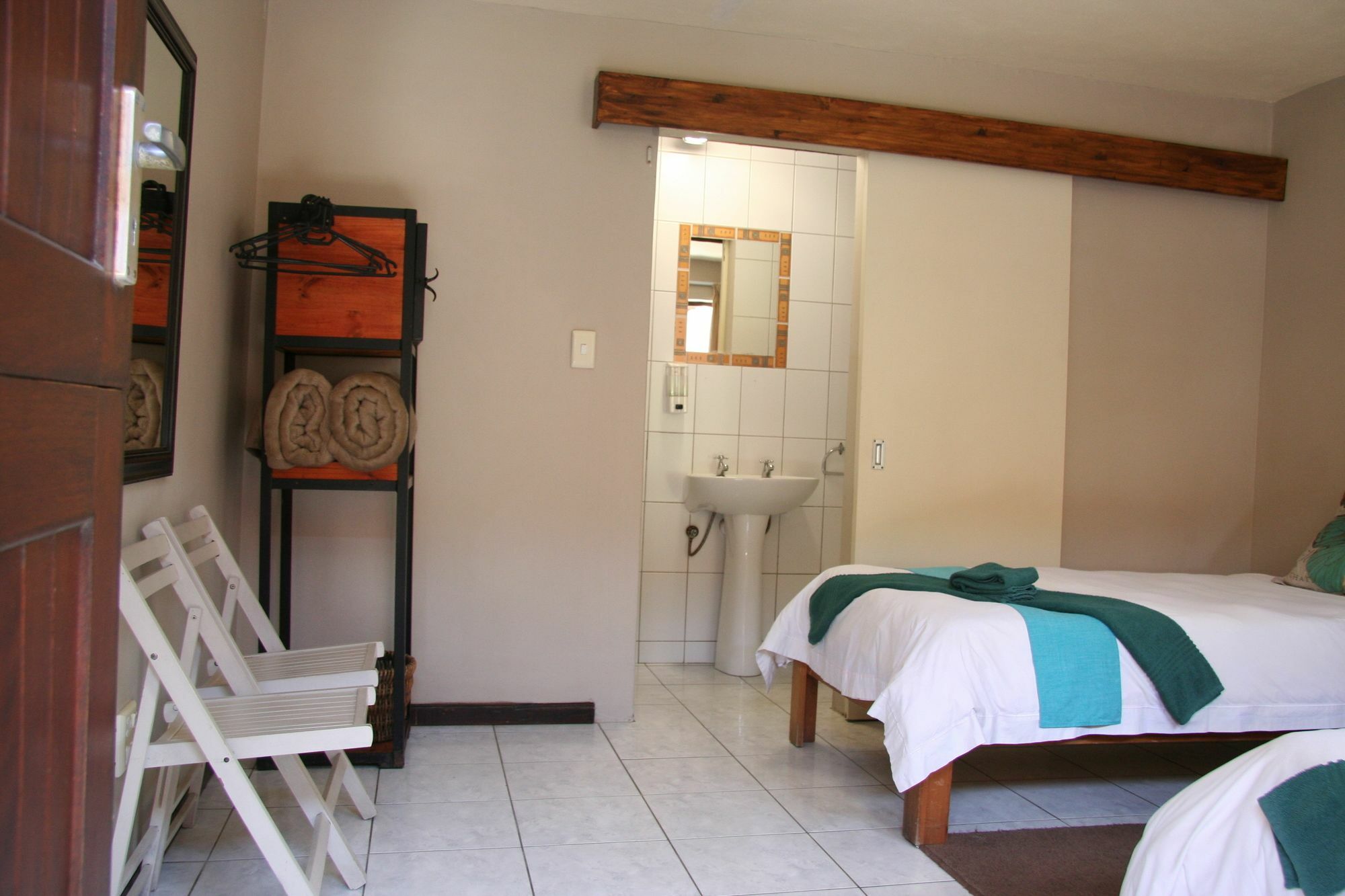 Dunedin Star Guesthouse スワコプムント エクステリア 写真